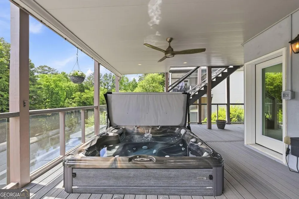 5343 Lake View CLB Dunwoody, GA 30338
