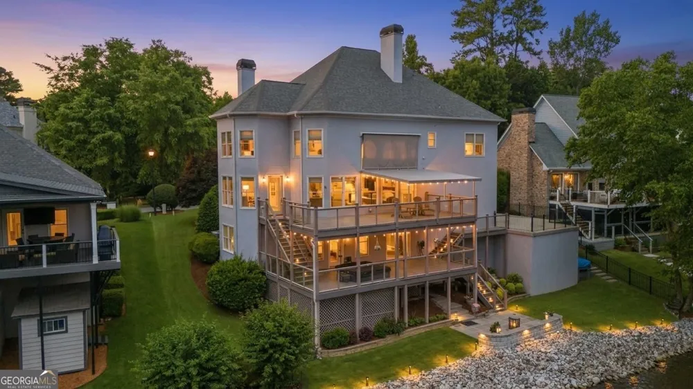 5343 Lake View CLB Dunwoody, GA 30338