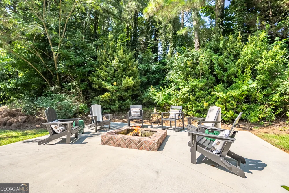 4452 Blowing Wind DR NW Acworth, GA 30101