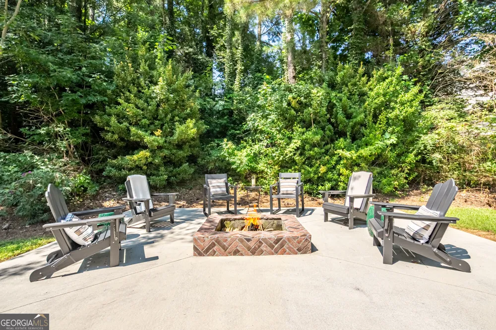 4452 Blowing Wind DR NW Acworth, GA 30101