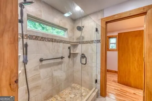 300 Chapman LN Blairsville, GA 30512