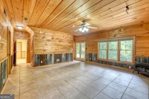 300 Chapman LN Blairsville, GA 30512