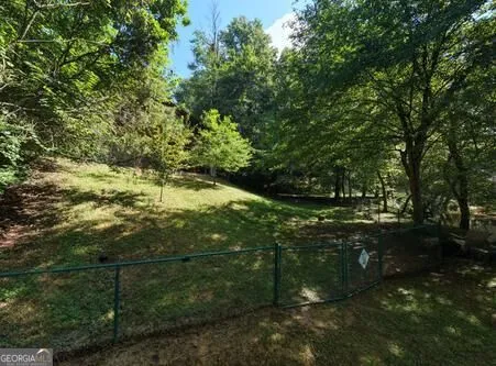 300 Chapman LN Blairsville, GA 30512