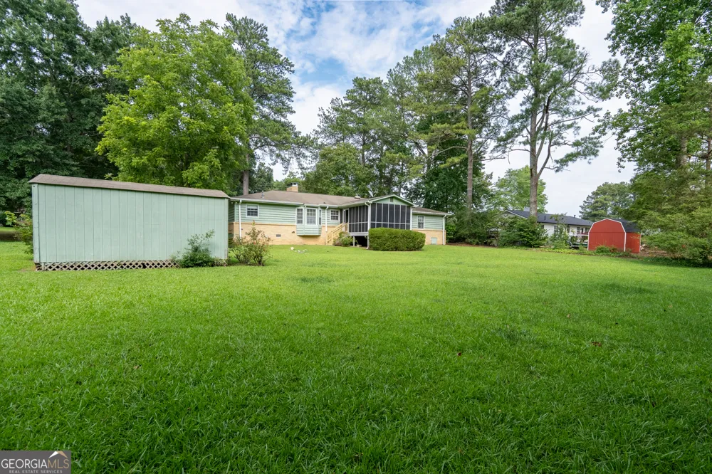 2685 Ashworth Lake RD Snellville, GA 30078