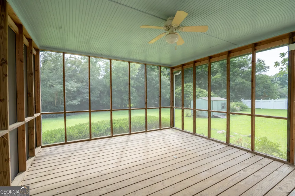 2685 Ashworth Lake RD Snellville, GA 30078