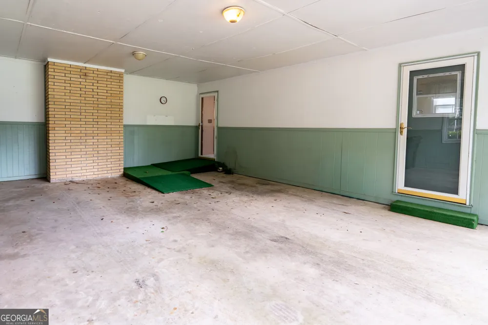 2685 Ashworth Lake RD Snellville, GA 30078