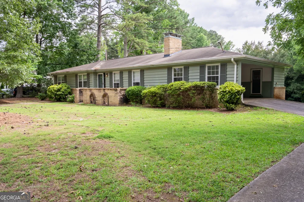 2685 Ashworth Lake RD Snellville, GA 30078