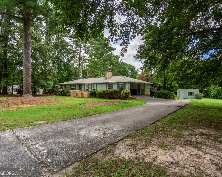 2685 Ashworth Lake RD Snellville, GA 30078