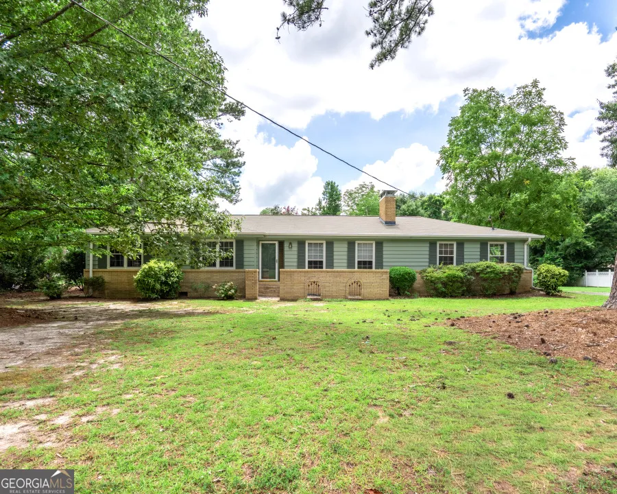 2685 Ashworth Lake RD Snellville, GA 30078