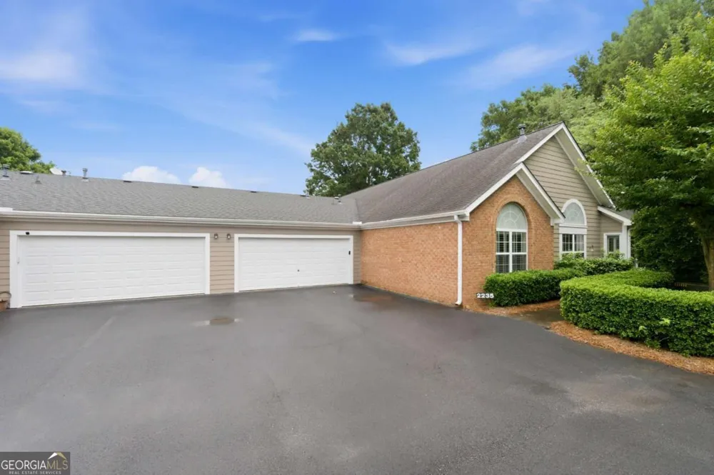 2235 Orchard PL Roswell, GA 30076