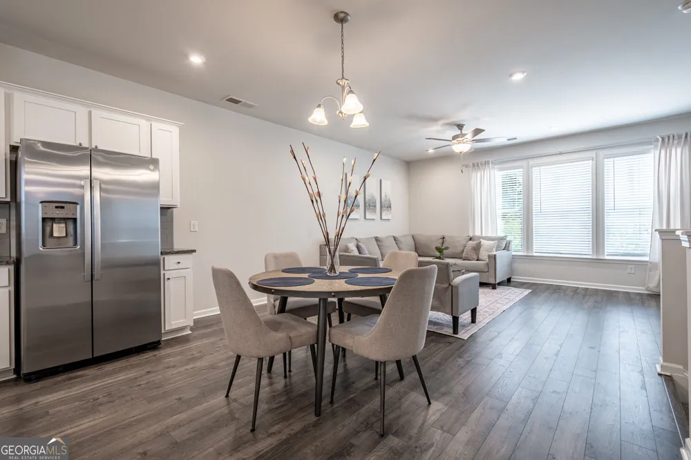 290 Mahone DR Lilburn, GA 30047