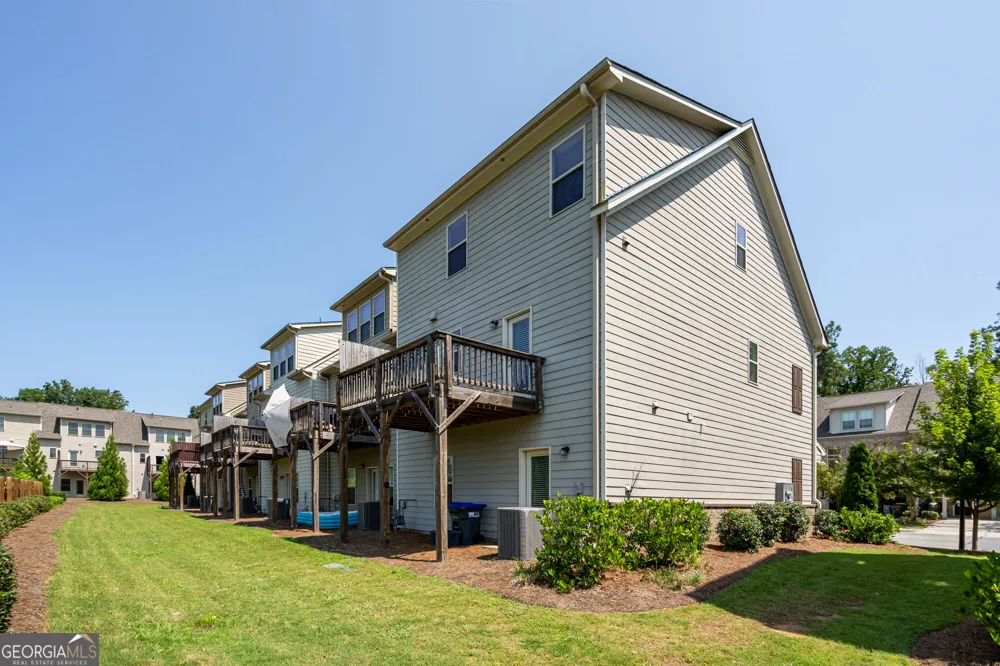 290 Mahone DR Lilburn, GA 30047
