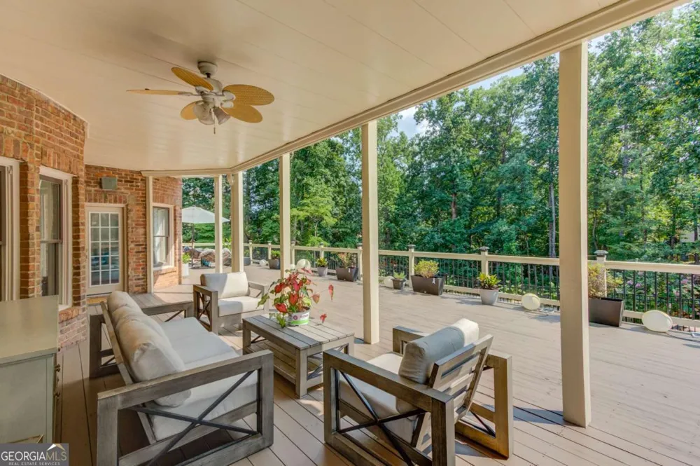 5318 Binghurst CT Suwanee, GA 30024