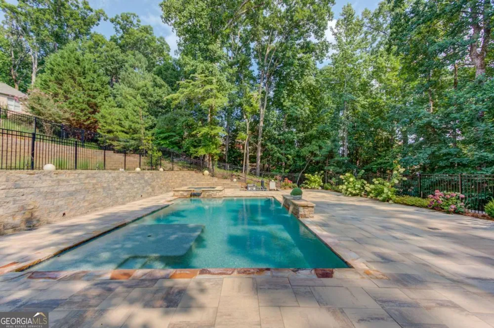 5318 Binghurst CT Suwanee, GA 30024