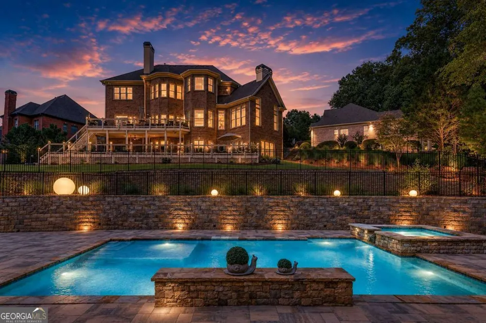 5318 Binghurst CT Suwanee, GA 30024