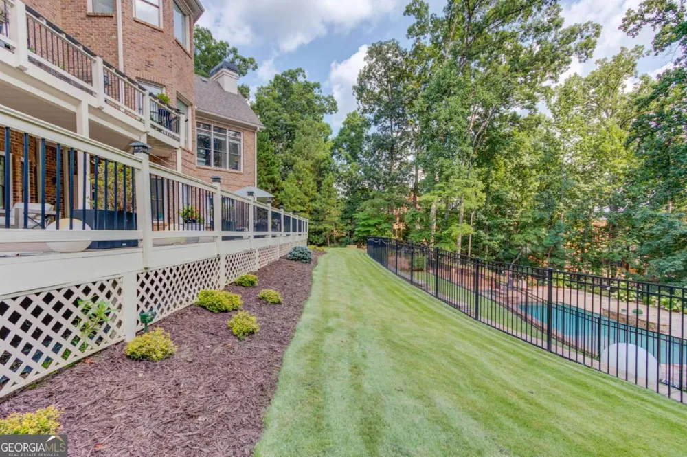 5318 Binghurst CT Suwanee, GA 30024