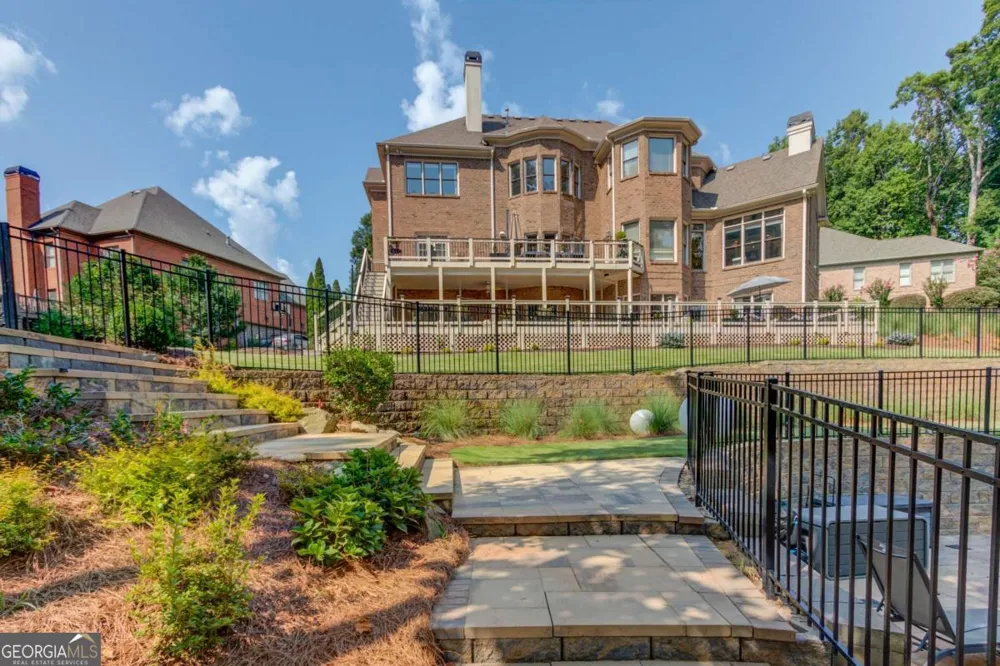 5318 Binghurst CT Suwanee, GA 30024