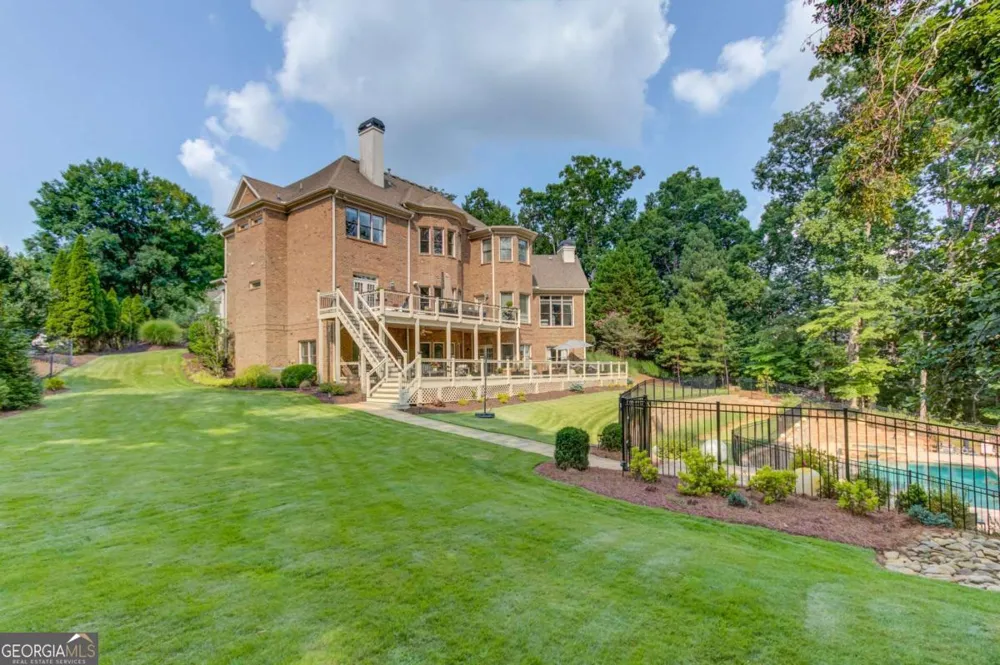5318 Binghurst CT Suwanee, GA 30024