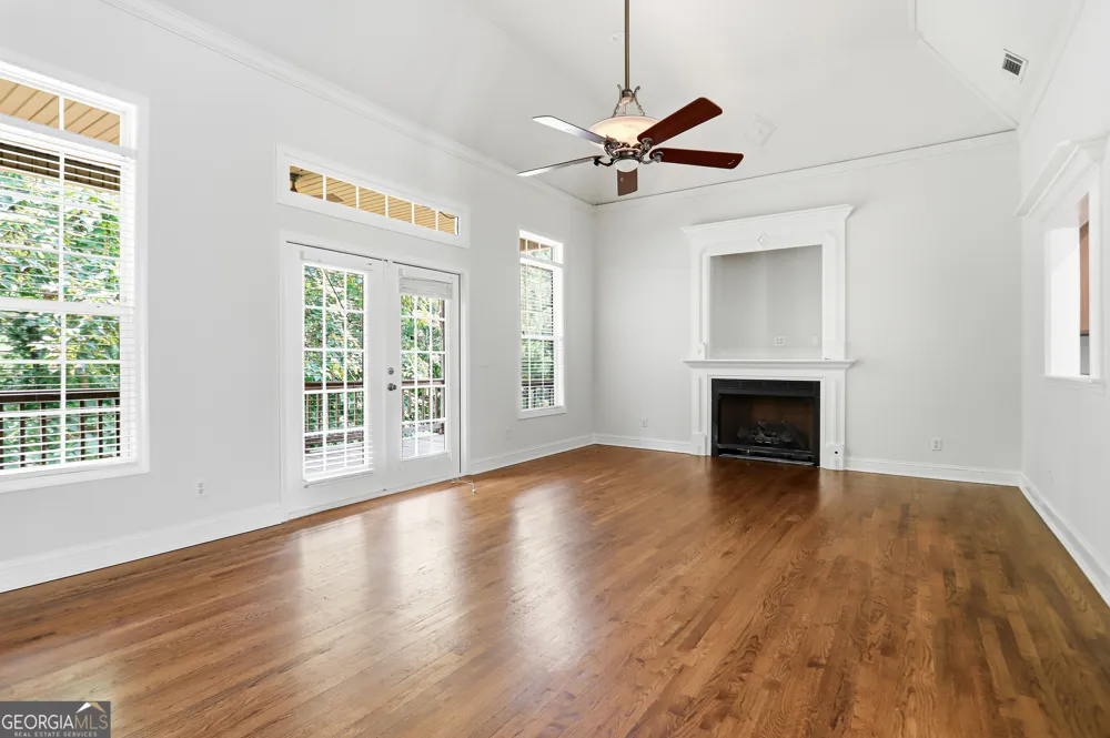 318 Crest Pointe S Bremen, GA 30110