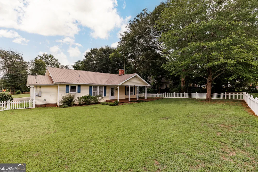 382 Elizabeth ST Commerce, GA 30529