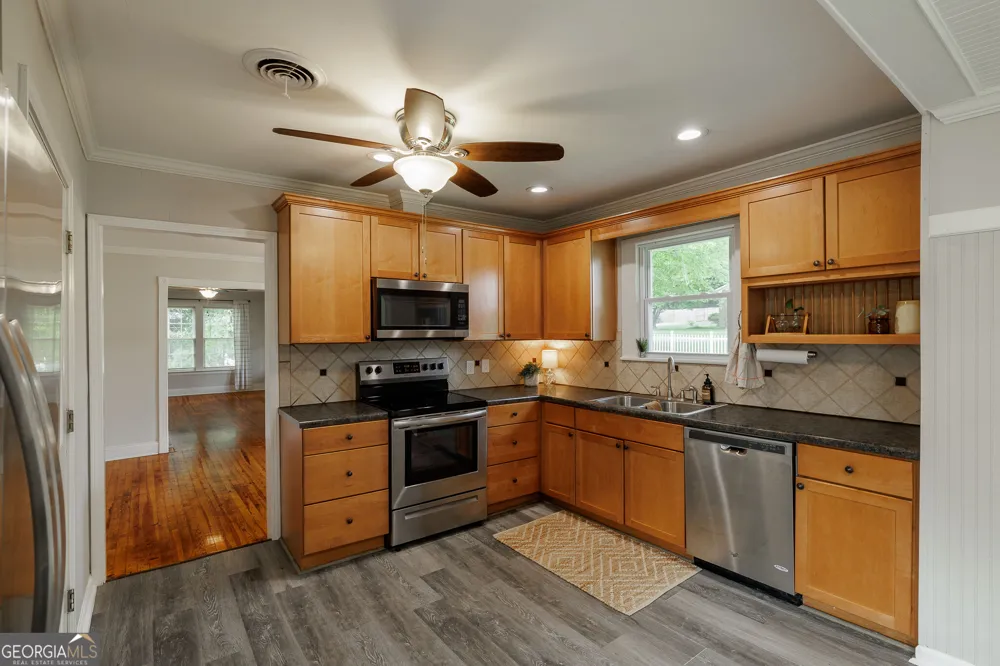 382 Elizabeth ST Commerce, GA 30529