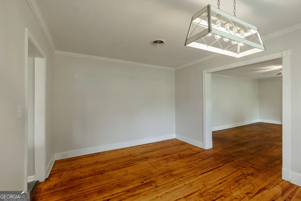382 Elizabeth ST Commerce, GA 30529