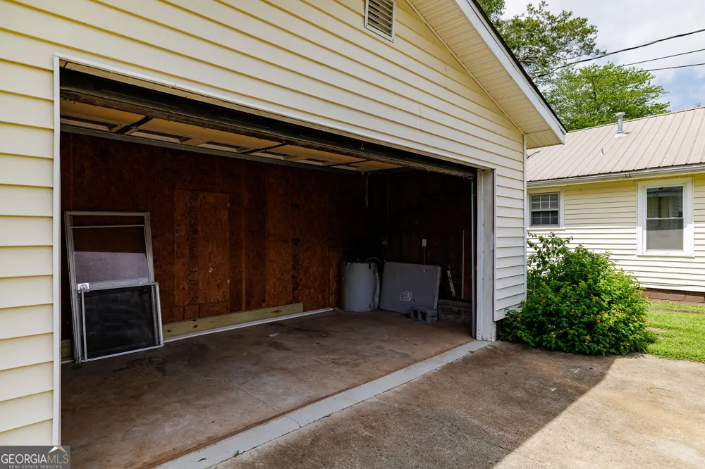 382 Elizabeth ST Commerce, GA 30529