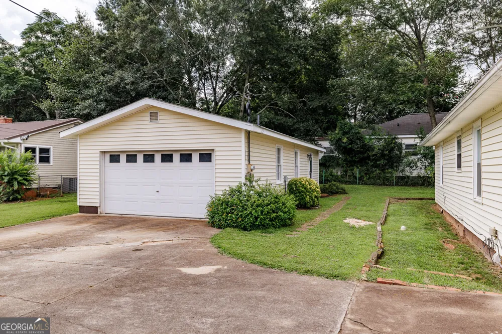 382 Elizabeth ST Commerce, GA 30529