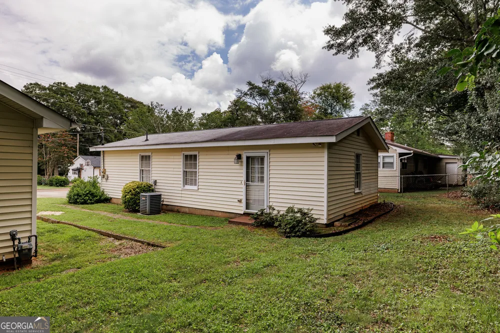 382 Elizabeth ST Commerce, GA 30529