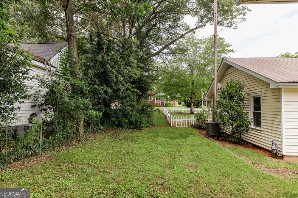 382 Elizabeth ST Commerce, GA 30529