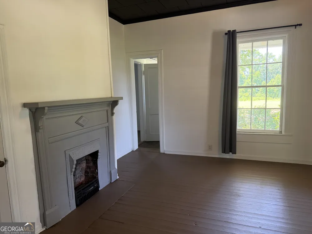 101 Harvey ST Dexter, GA 31019