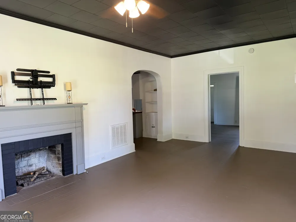 101 Harvey ST Dexter, GA 31019