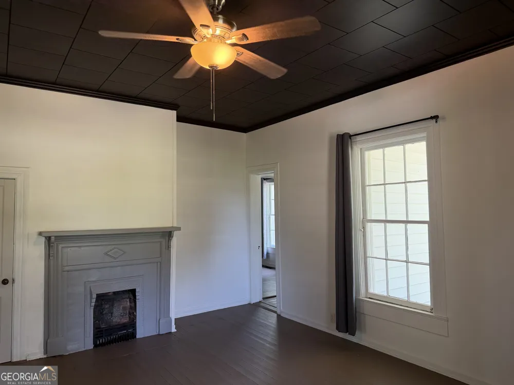 101 Harvey ST Dexter, GA 31019