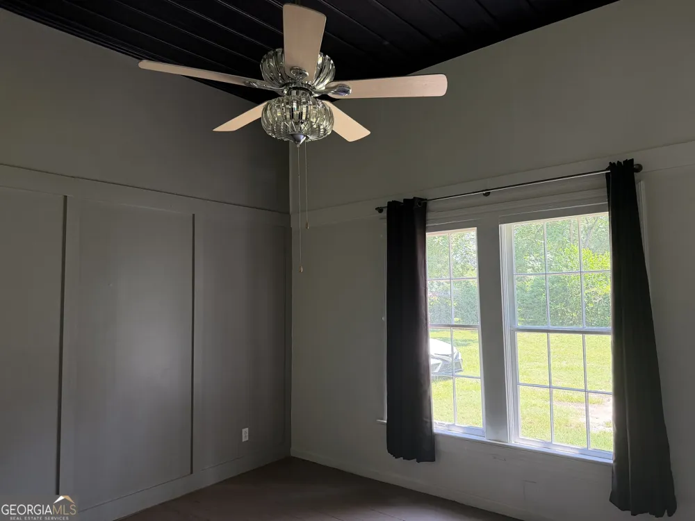 101 Harvey ST Dexter, GA 31019