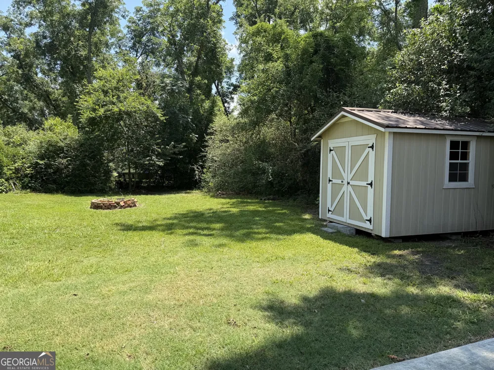 101 Harvey ST Dexter, GA 31019