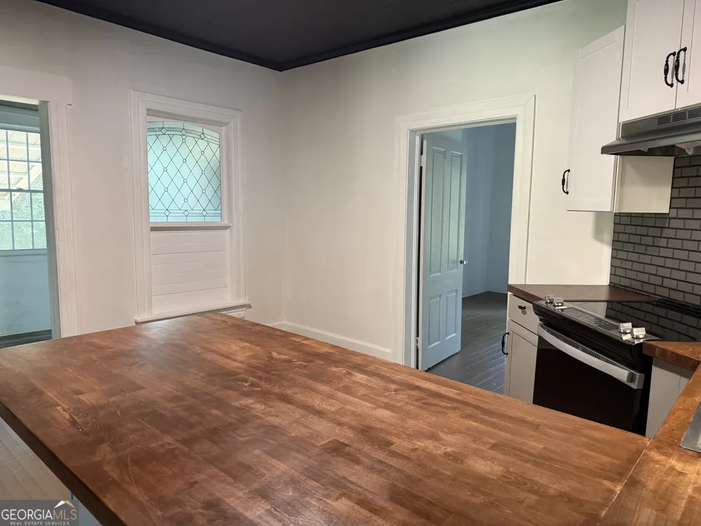 101 Harvey ST Dexter, GA 31019