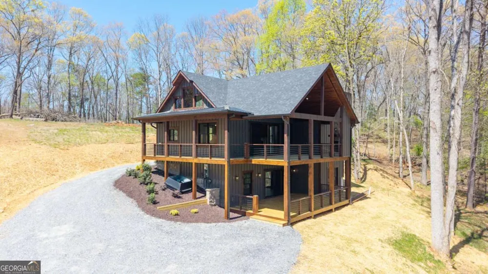1038 BLUEBIRD RD Mineral Bluff, GA 30559