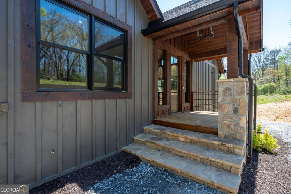 1038 BLUEBIRD RD Mineral Bluff, GA 30559