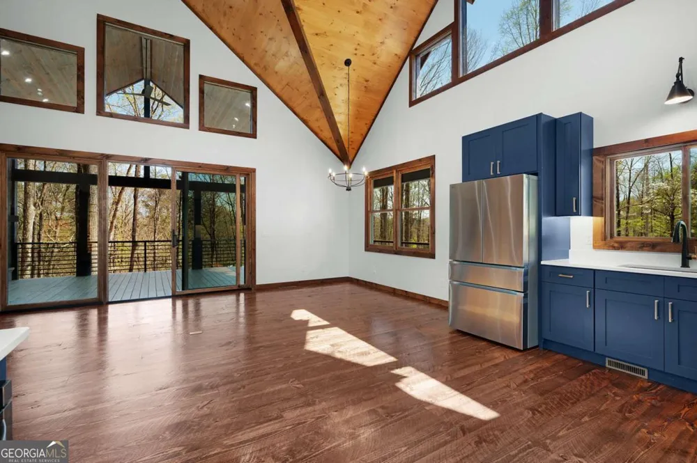 1038 BLUEBIRD RD Mineral Bluff, GA 30559