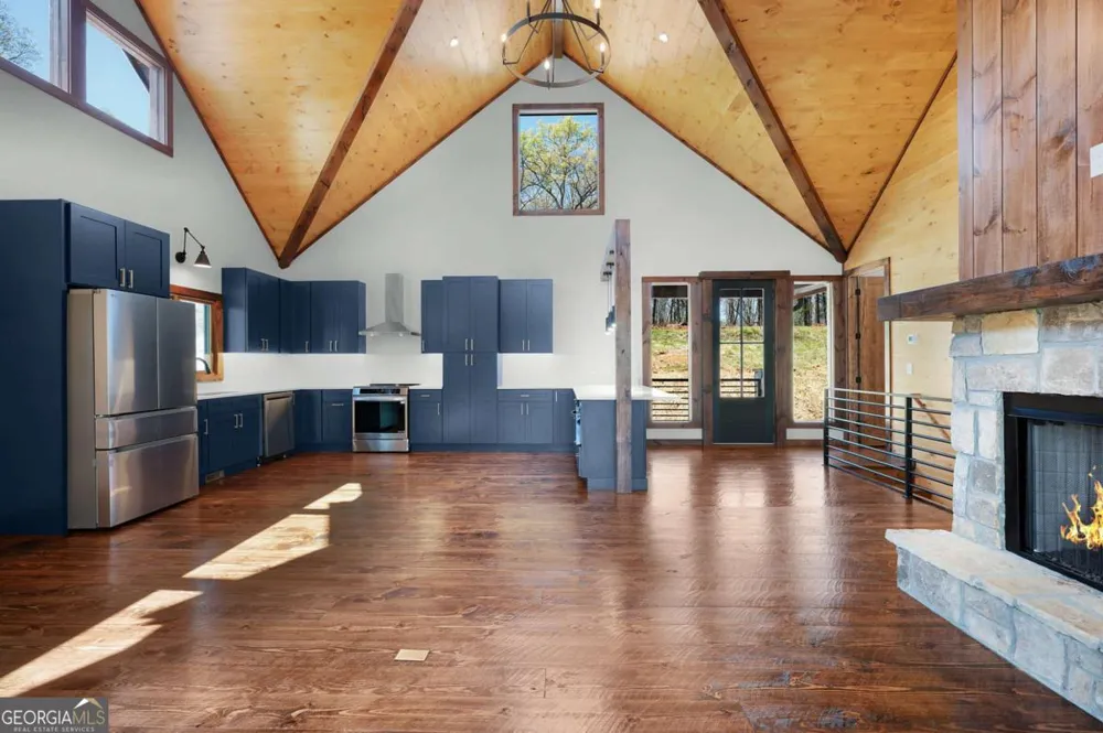 1038 BLUEBIRD RD Mineral Bluff, GA 30559