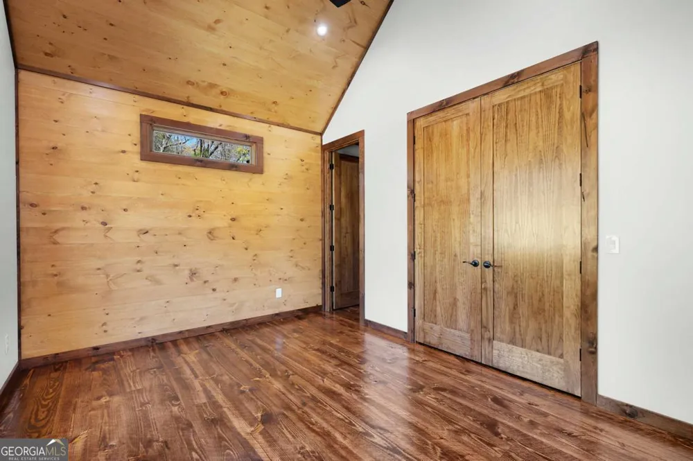1038 BLUEBIRD RD Mineral Bluff, GA 30559