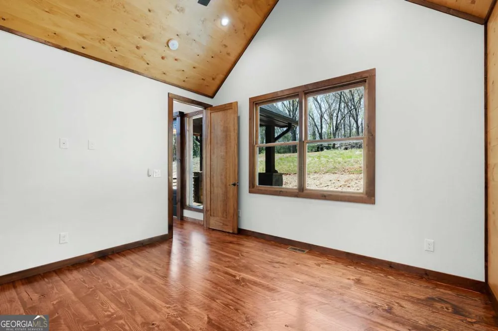1038 BLUEBIRD RD Mineral Bluff, GA 30559