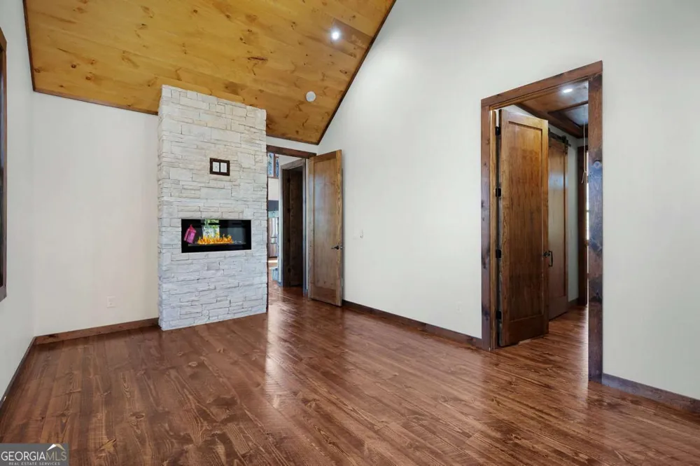1038 BLUEBIRD RD Mineral Bluff, GA 30559