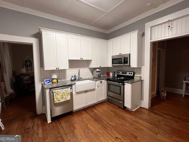 28 N Broad ST Porterdale, GA 30014