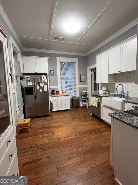 28 N Broad ST Porterdale, GA 30014