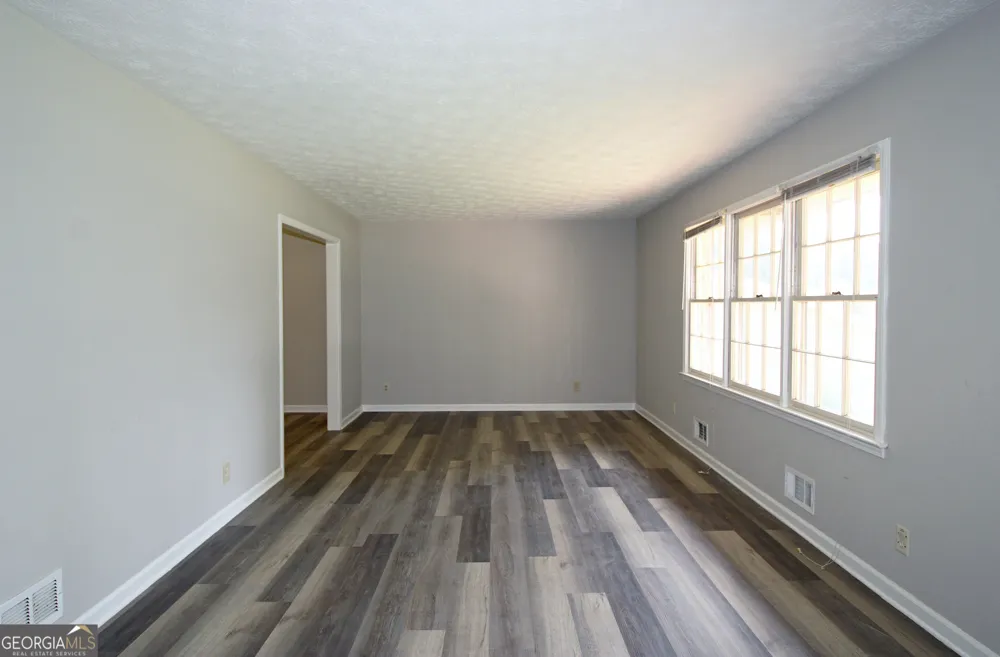 4828 Scotland DR Stone Mountain, GA 30088
