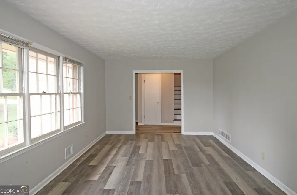 4828 Scotland DR Stone Mountain, GA 30088