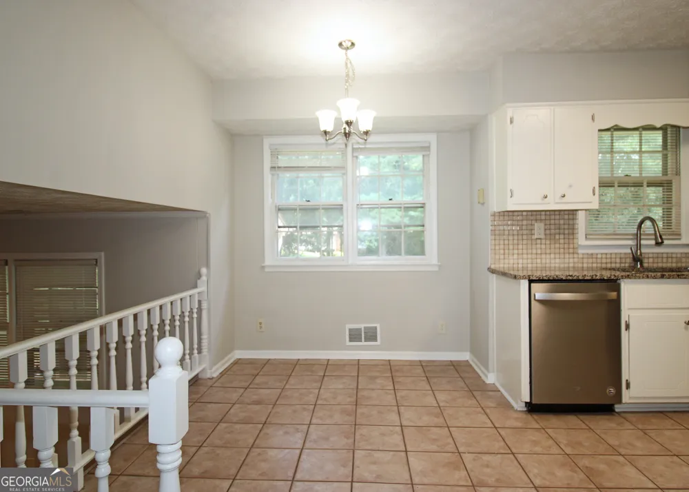 4828 Scotland DR Stone Mountain, GA 30088
