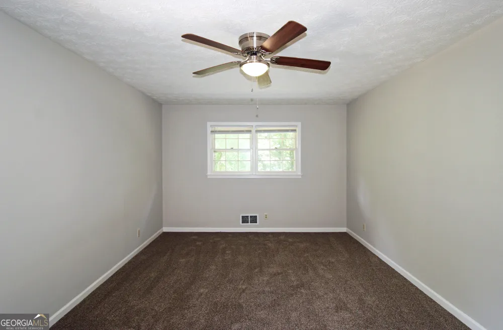 4828 Scotland DR Stone Mountain, GA 30088