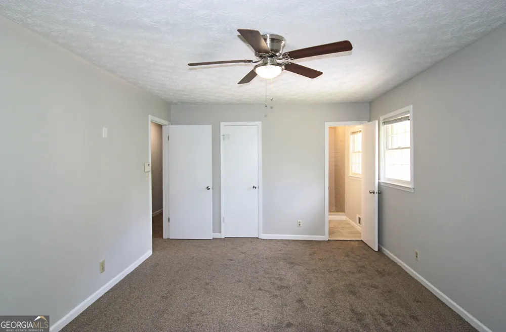 4828 Scotland DR Stone Mountain, GA 30088